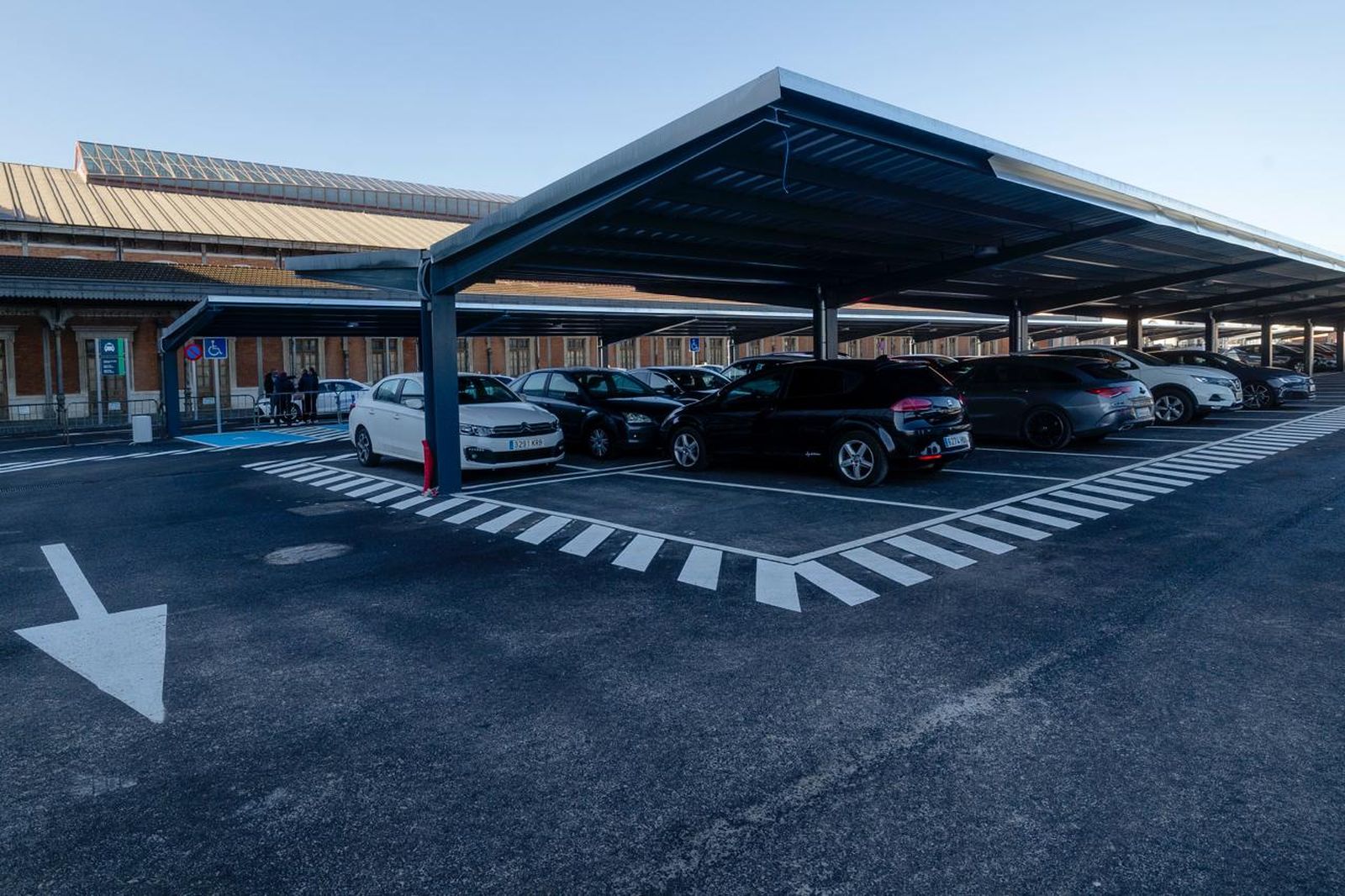 Las imágenes del nuevo aparcamiento de Adif en la estación de tren de Cádiz