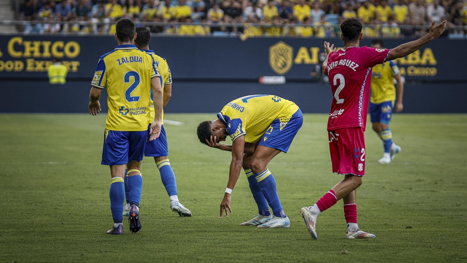Búscate entre las fotos del partido de fútbol Cádiz CF - CD Tenerife de la Liga Hypermotion