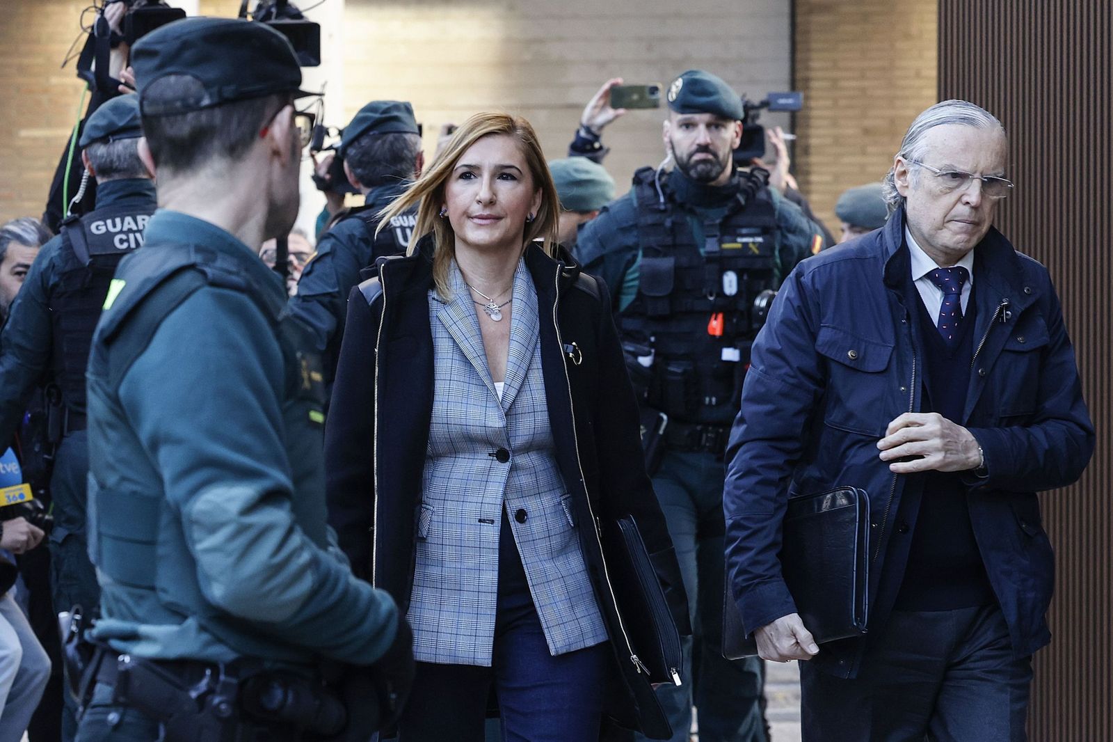 La ex 'consellera' valenciana Salomé Pradas, a su llegada al Juzgado este lunes.