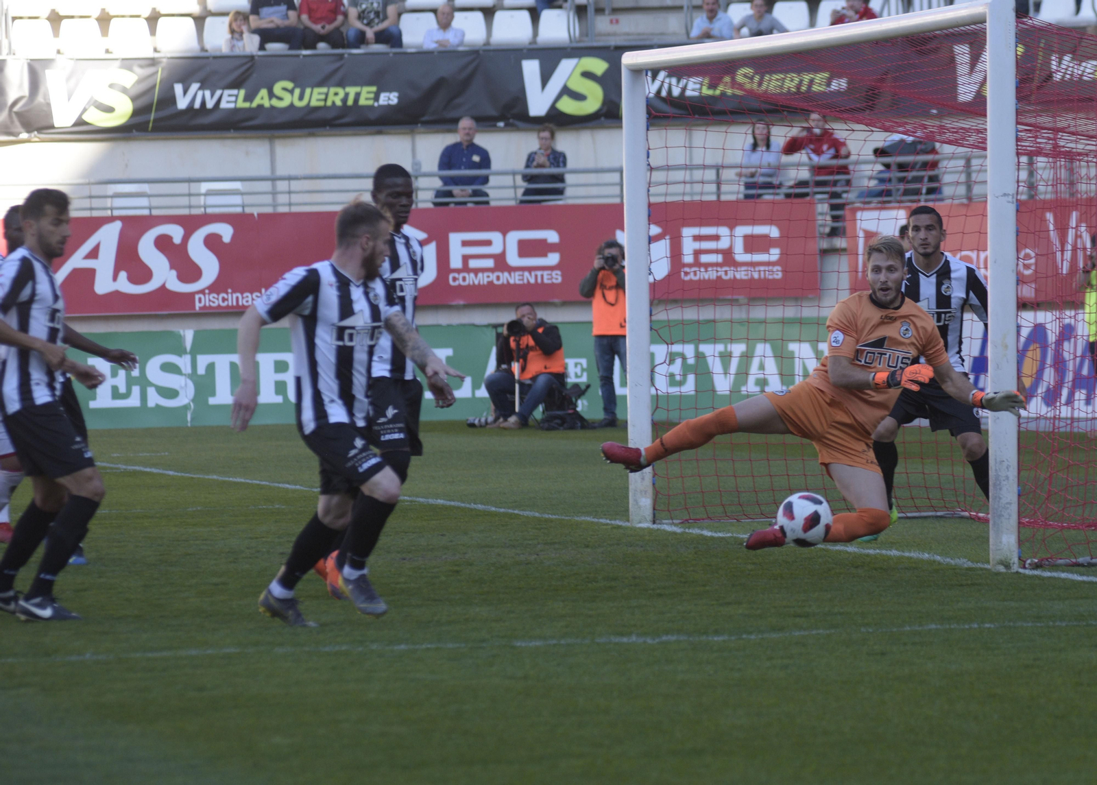 Real Murcia - Balona en imágenes