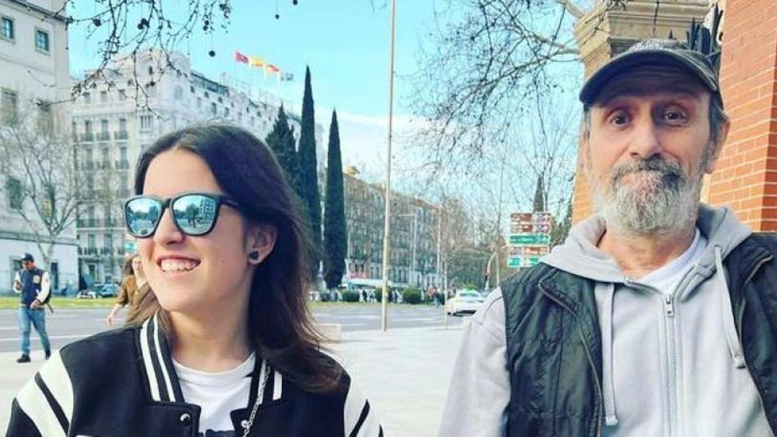 José Luis Gil y su hija Irene en la foto compartida en las redes