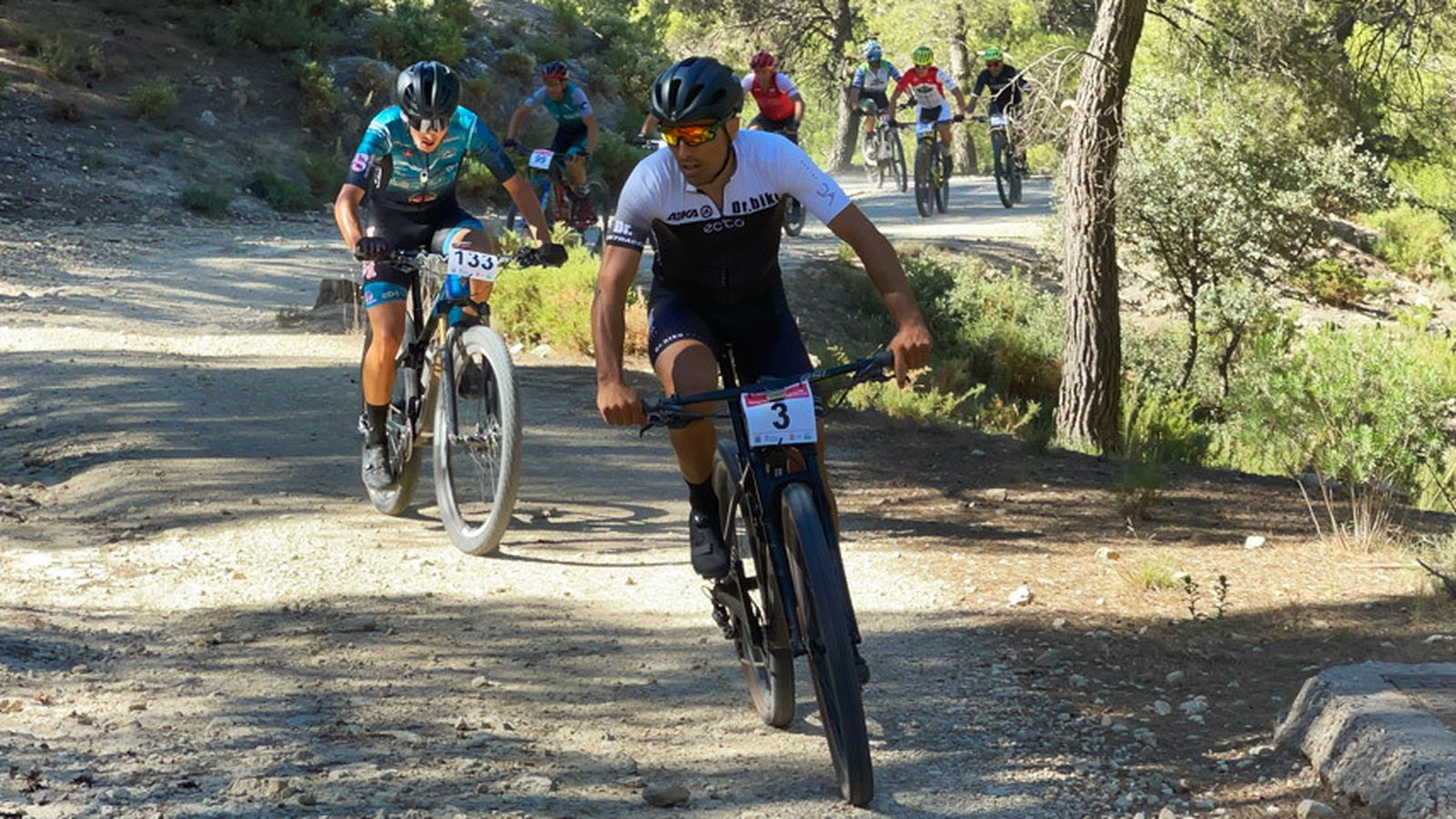 Diego Alcalá en acción durante la prueba celebrada en Iznalloz.