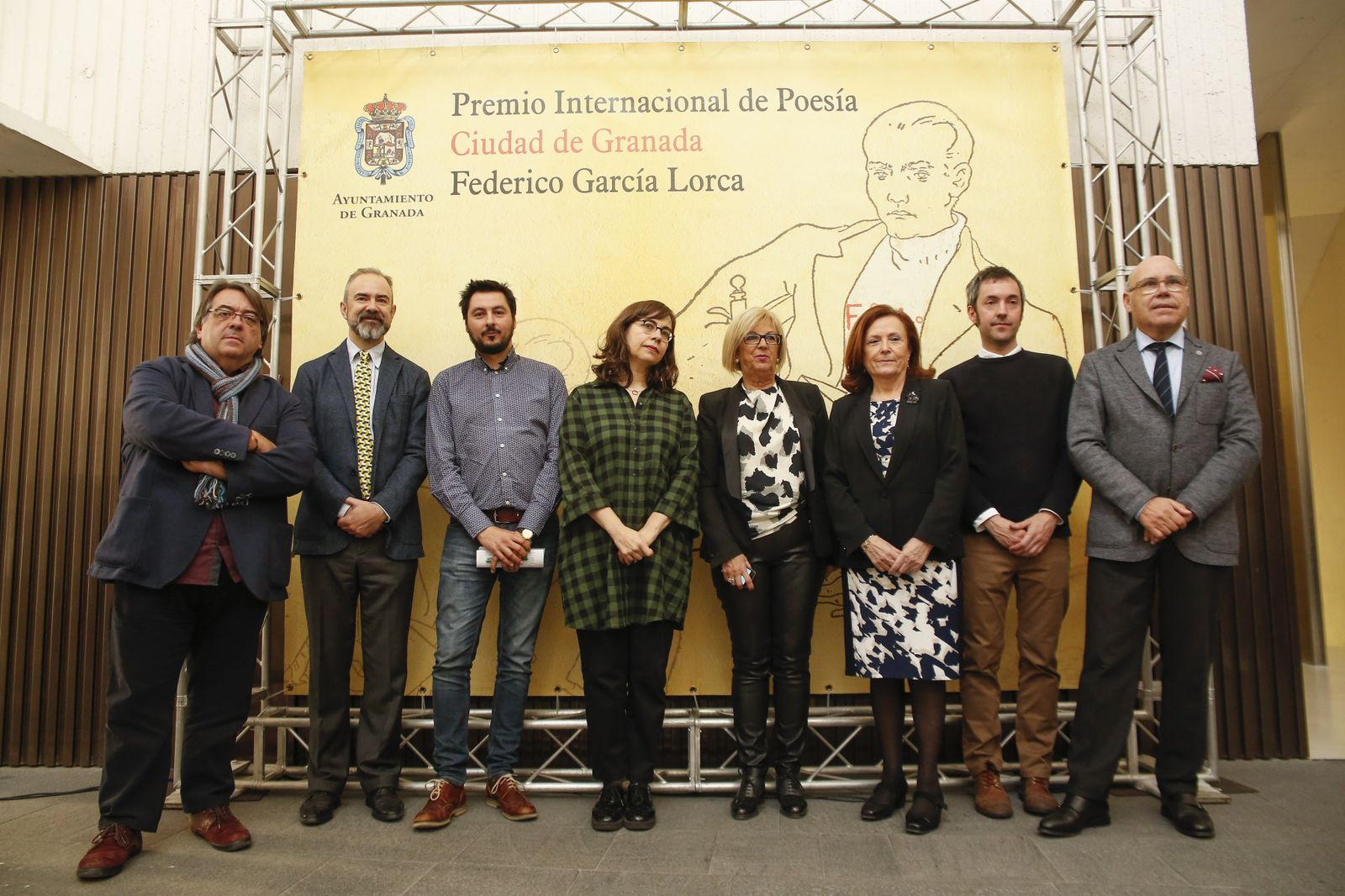 Los miembros del jurado, ayer en el Centro Lorca, en el momento de dar a conocer el fallo de la nueva edición.