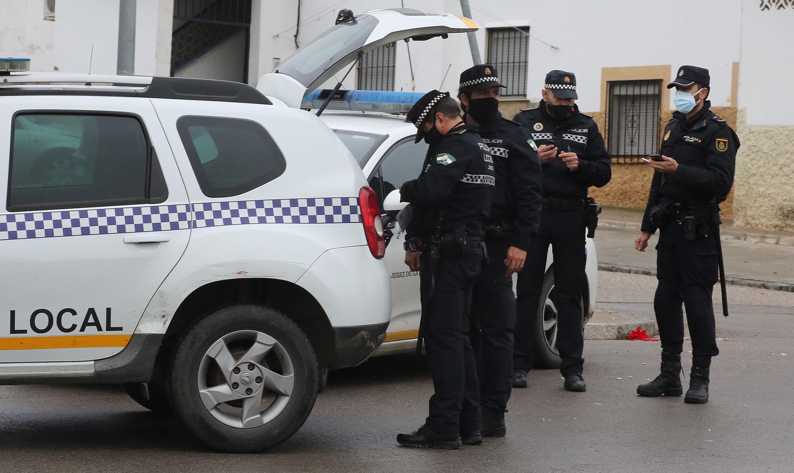 Operación conjunta de la Policía Nacional y local en El Chicle