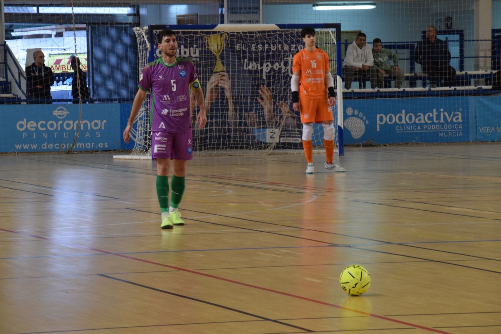 Primera derrota de la segunda vuelta para el Málaga Ciudad Redonda