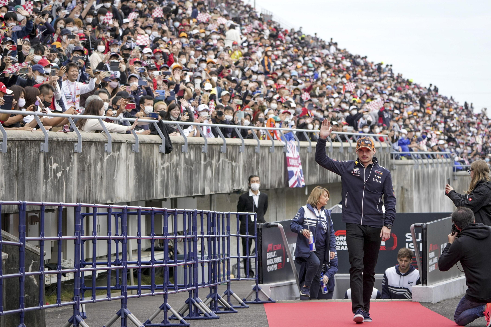 Las imágenes del segundo título de Verstappen