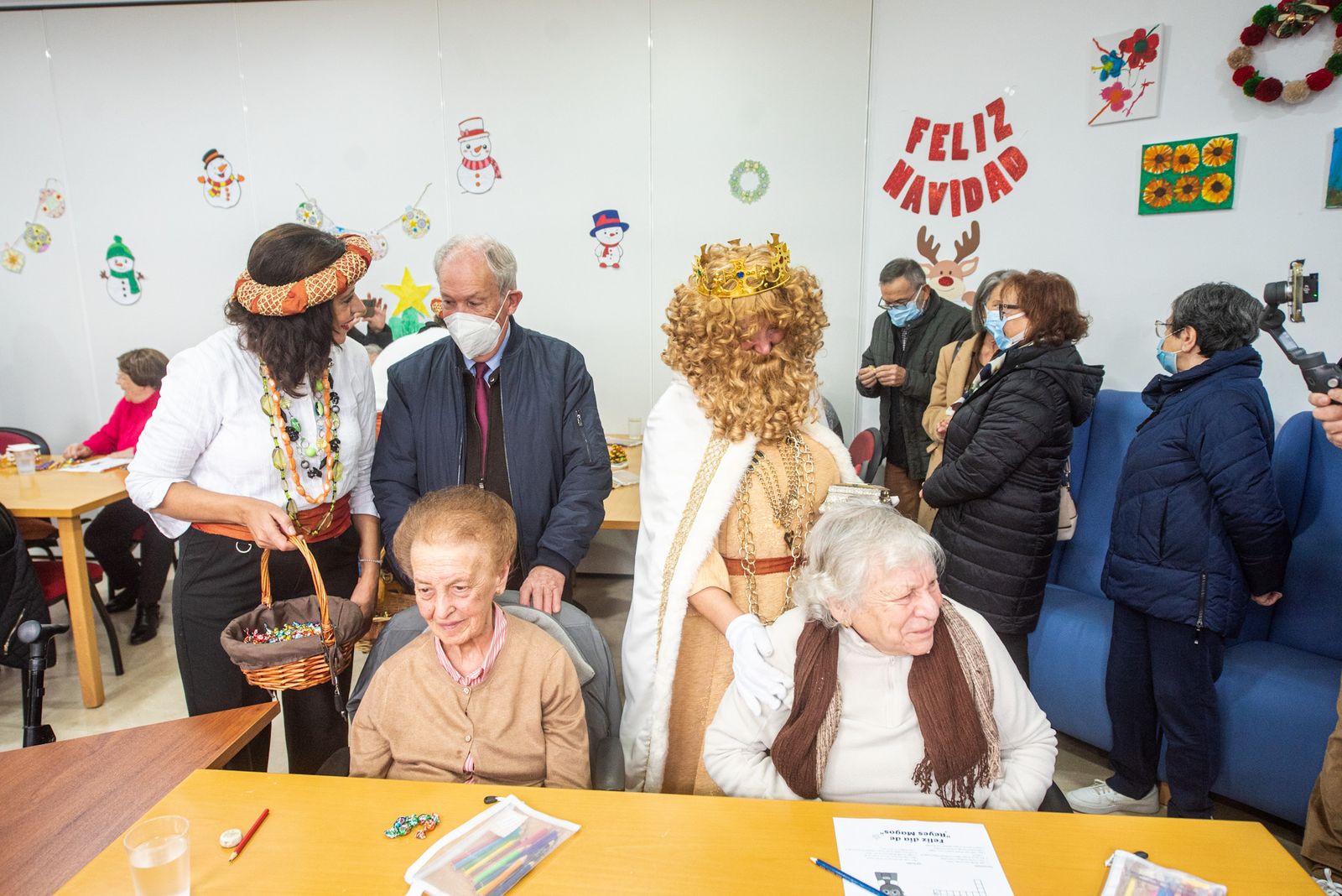 La visita de los Reyes Magos a la asociacion San Rafael de Alzheimer