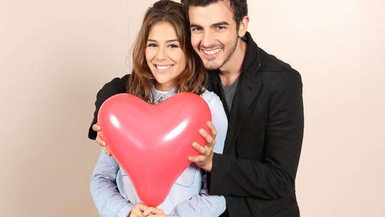 Greeicy Rendón, Daisy en 'Chica vampiro', y Santiago Talledo, Max.