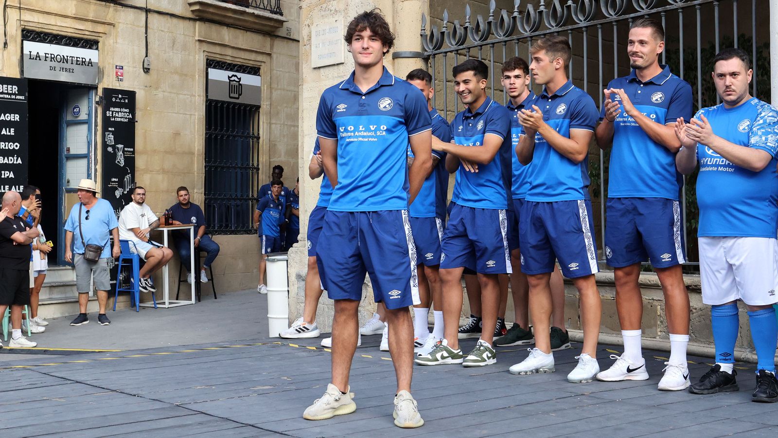 Presentación nuevas equipaciones del Xerez DFC 23-24