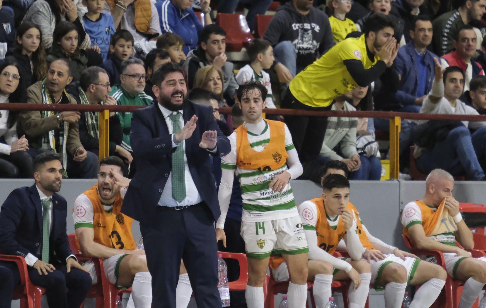 Las imágenes del empate entre el Córdoba Patrimonio y ElPozo Murcia en Vista Alegre