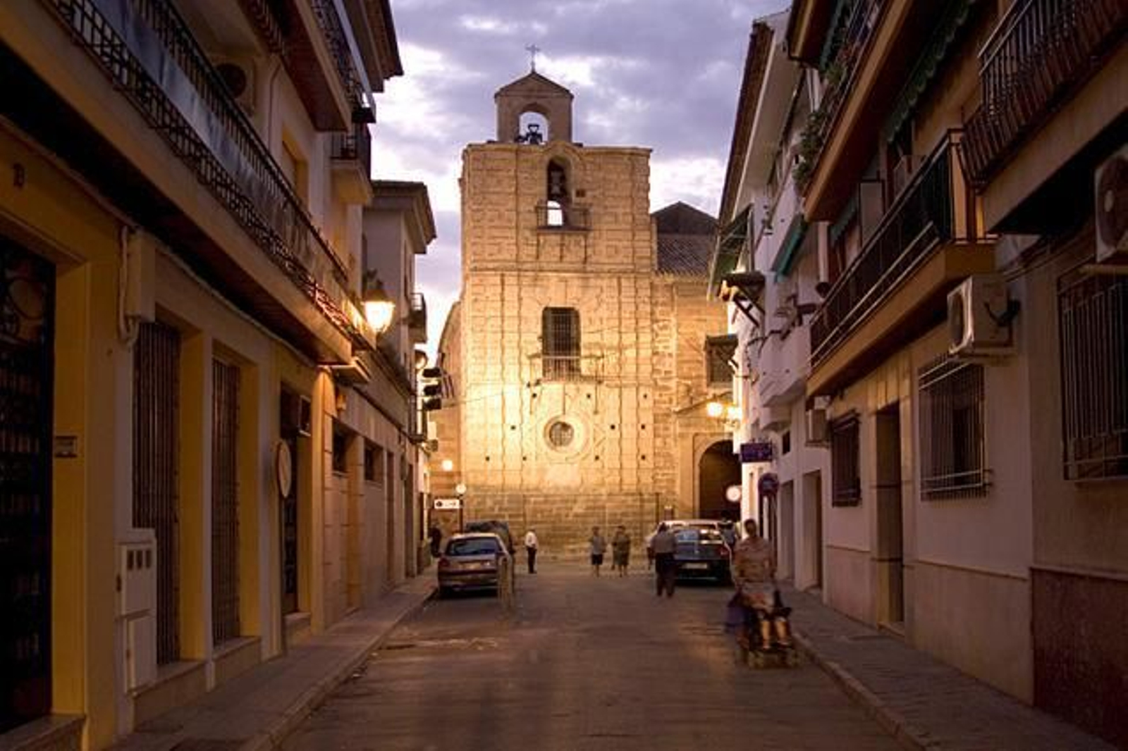 Descubre Andújar con esta visita guiada para finalizarla con una cena por todo lo alto.