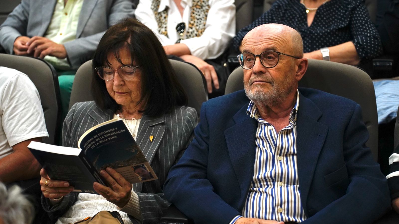Fotos de la presentación del libro de Roberto Losada en el Auditorio Millán Picazo