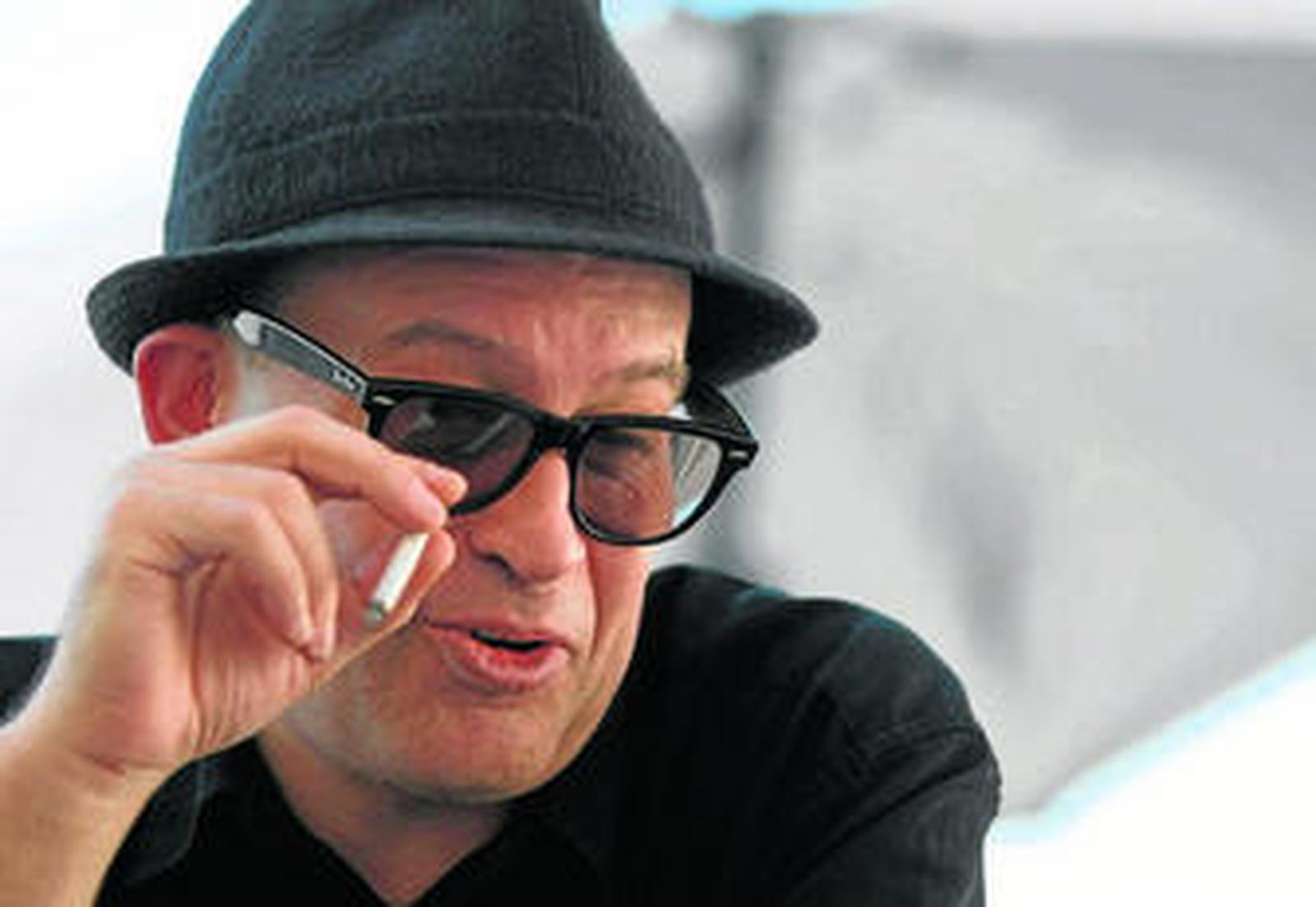 Julián Hernández, líder de la banda, considera que España es un país musicalmente "bastante cutre".