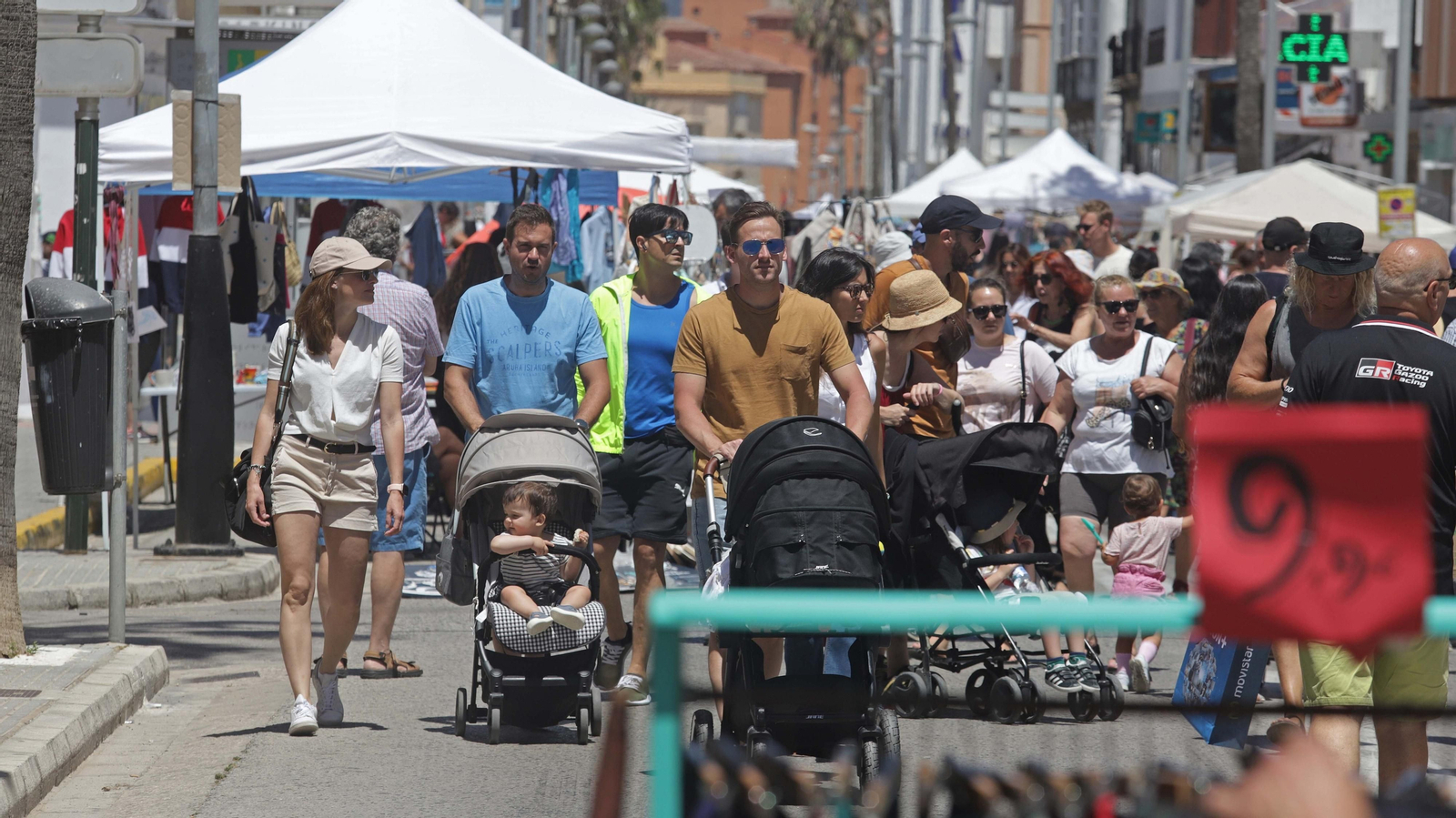 Fotos del Super Outlet Endless Summer en Tarifa