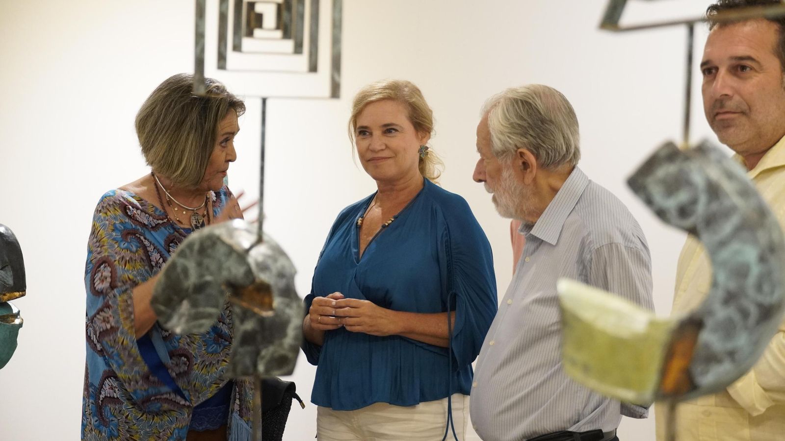 Inauguración de la exposición de Patricia Larrea.