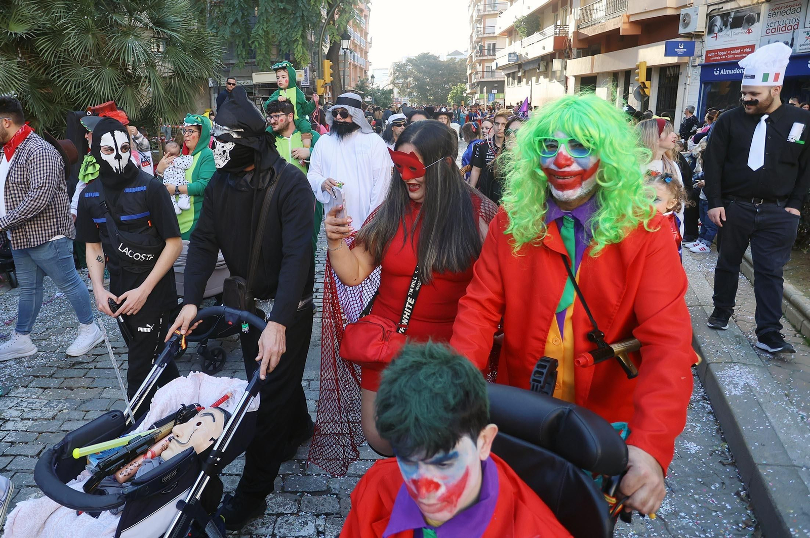 Imágenes de la cabalgata del Carnaval Colombino 2024