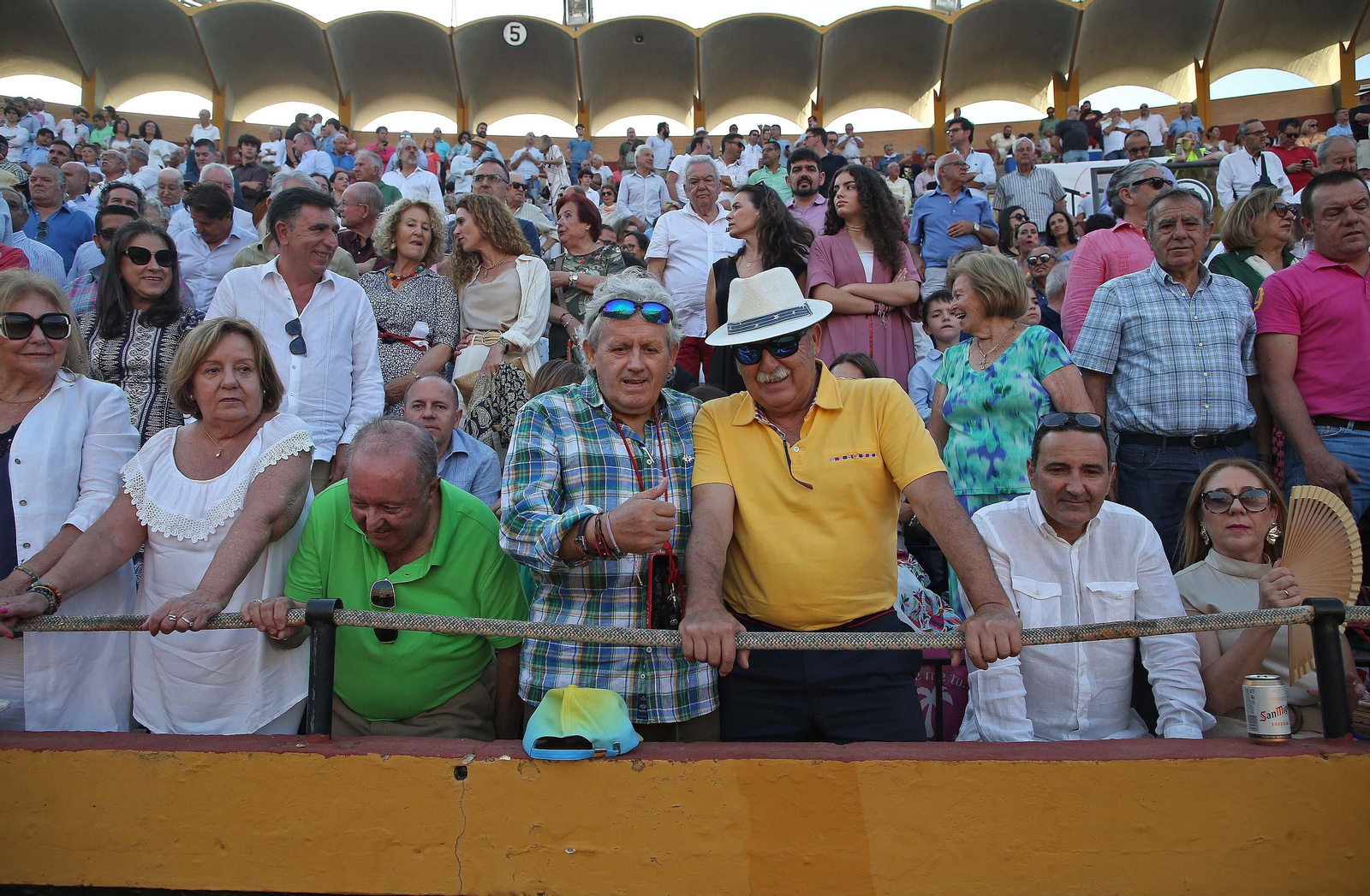 Búscate durante la corrida del viernes  en la plaza de toros Las Palomas