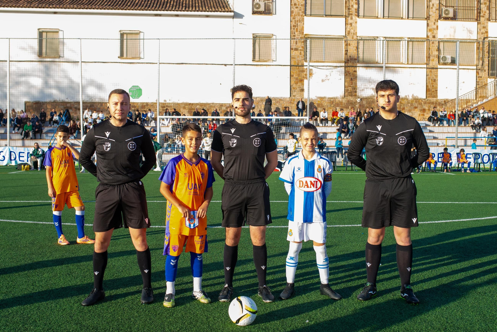 En imágenes: el RCD Espanyol, campeón del IV Torneo Internacional de Fútbol Alevín 'Ciudad de Linares'