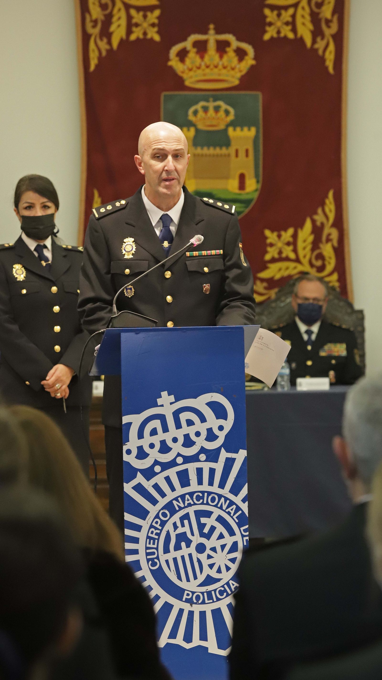Fotos de la jura de cargo del nuevo comisario de la Policía Nacional en La Línea