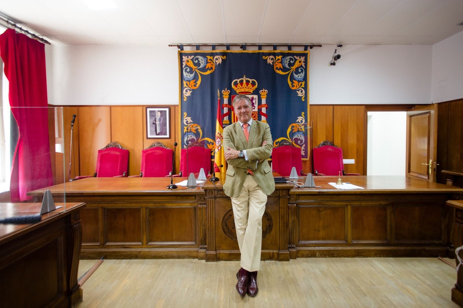 Manuel Estrella en la sala de vistas de la Sección Primera, tribunal que también preside.