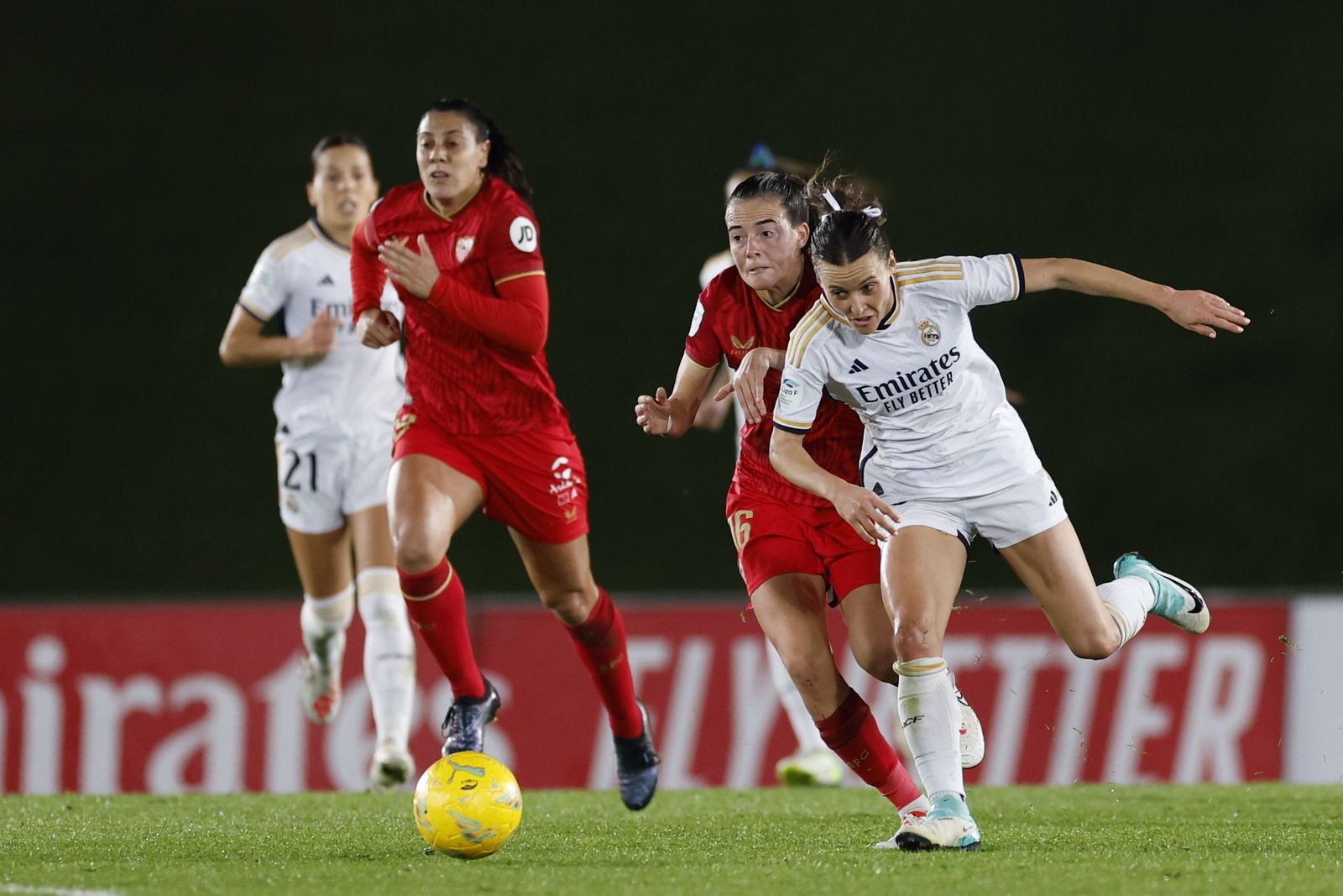 Las fotos del Real Madrid - Sevilla Femenino
