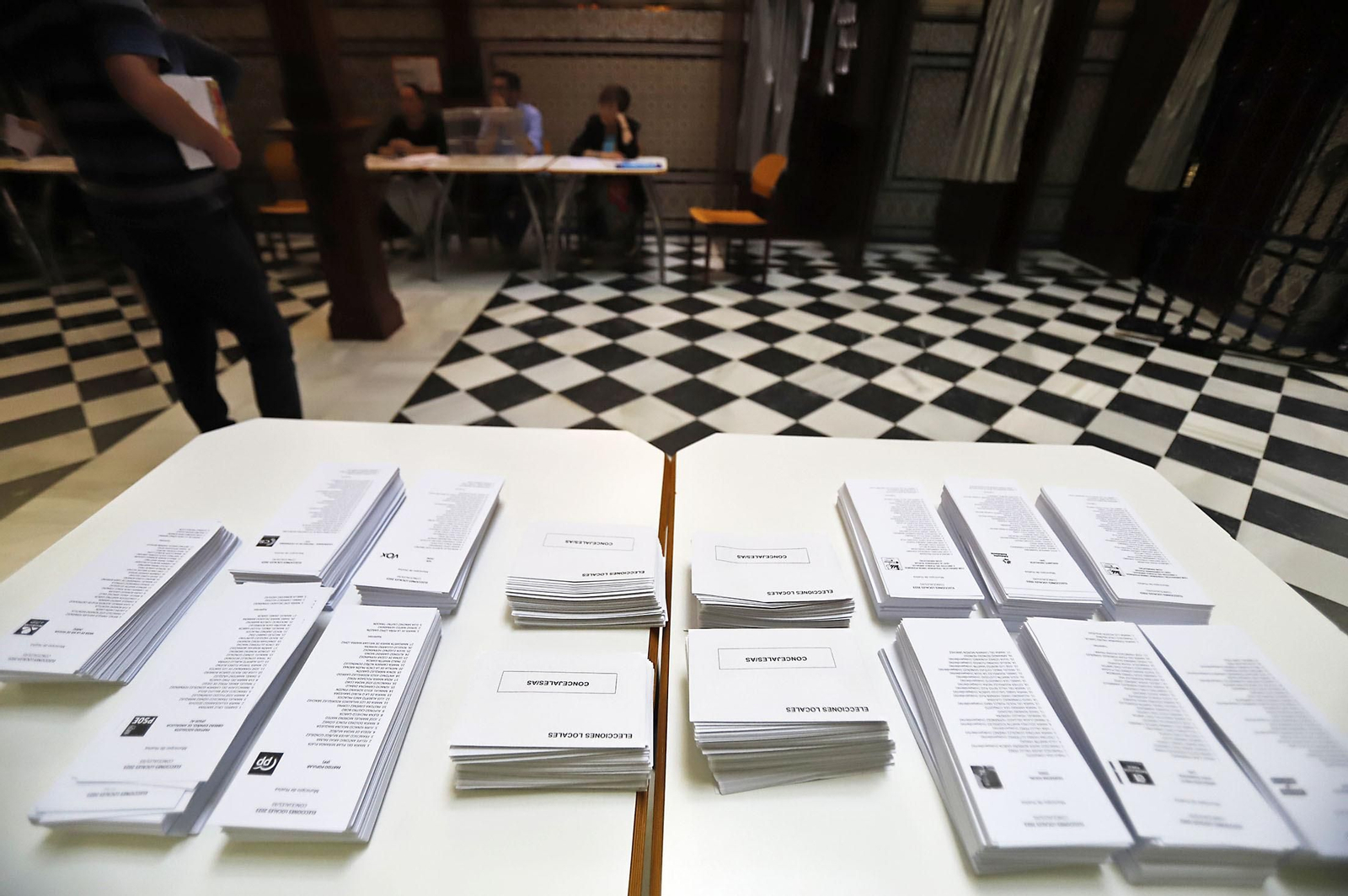 Elecciones 2023: Imágenes del inicio de la jornada electoral en Huelva