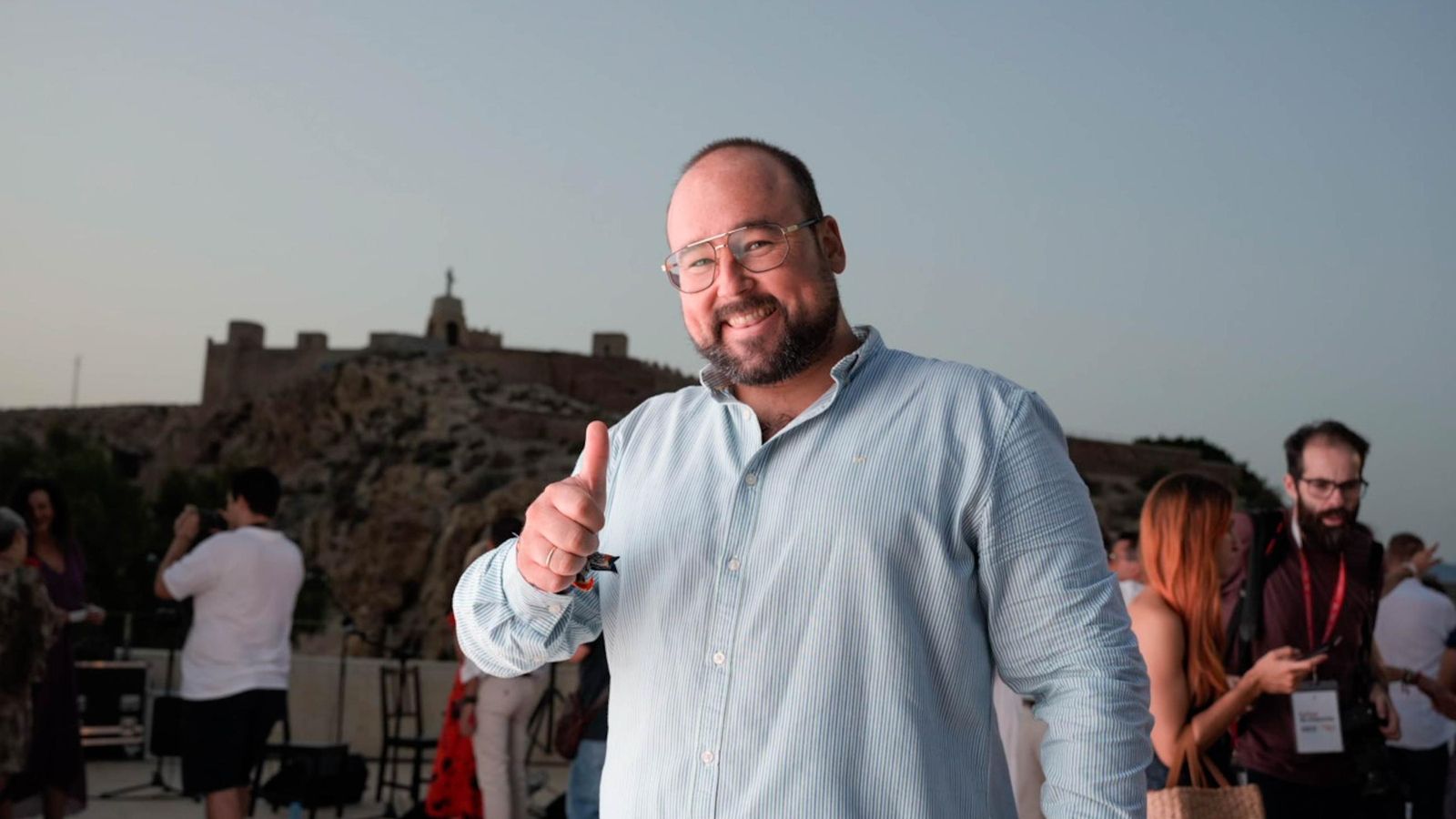 El pregonero de la Feria durante la presentación de las actividades