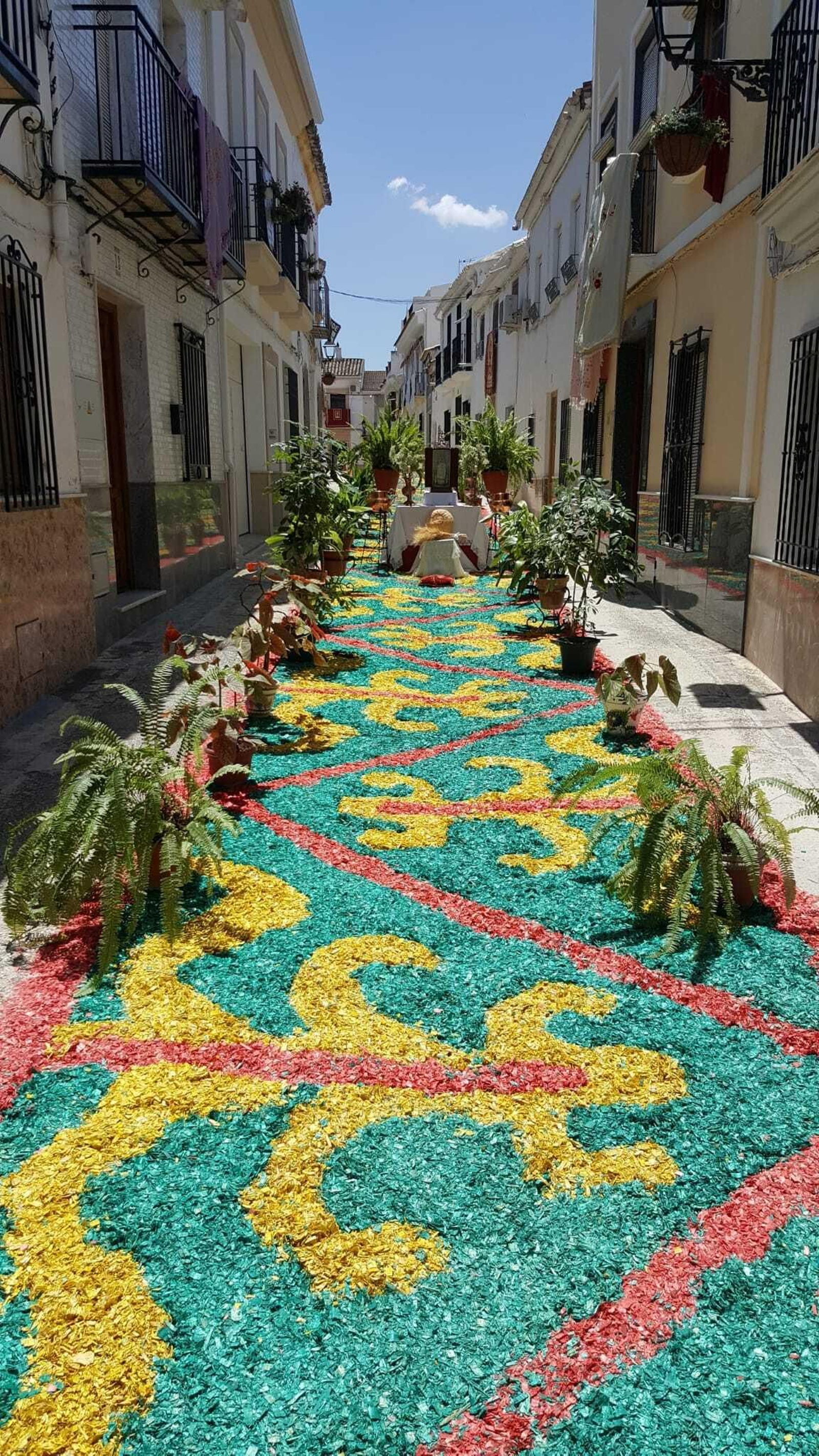 Un recorrido en imágenes por las coloridas alfombras del Corpus en Valenzuela, Belmez y Carcabuey