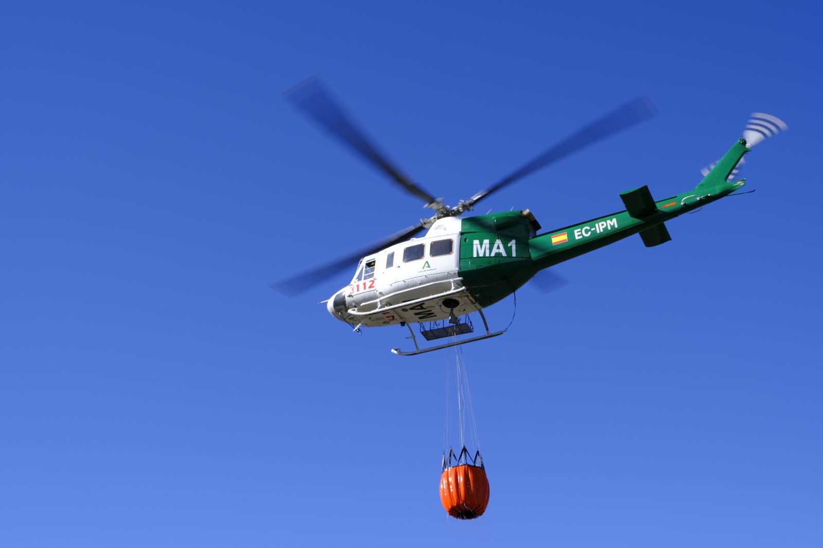 Fotogalería incendio en Castro de Filabres. Almería