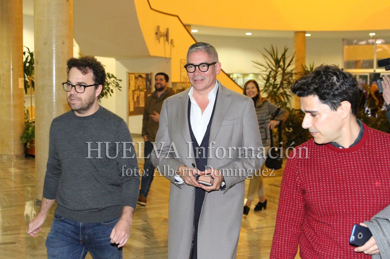 Boris Izaguirre presenta "Tiempo de Tormentas" en la Universidad de Huelva, en imágenes