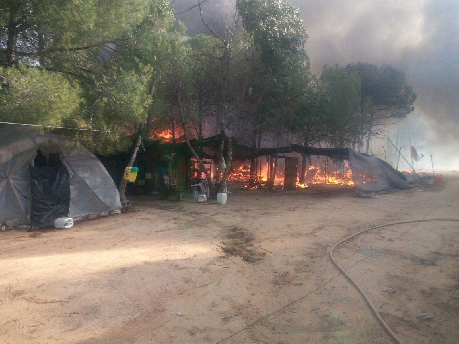 Imagen del último incendio declarado este mes de junio en Lucena