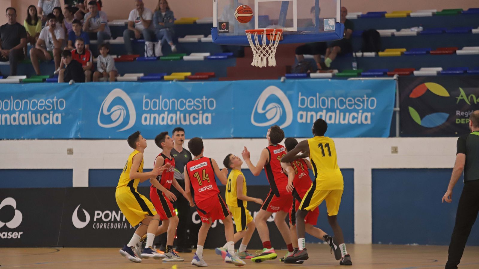 Fotos de las semifinales del Campeonato de Andalucía infantil masculino de La Línea