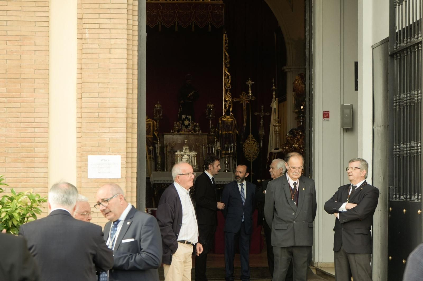 Imágenes del lunes 14 de abril en Huelva