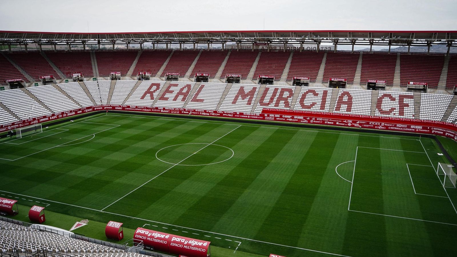 El estadio Enrique Roca de Murcia.