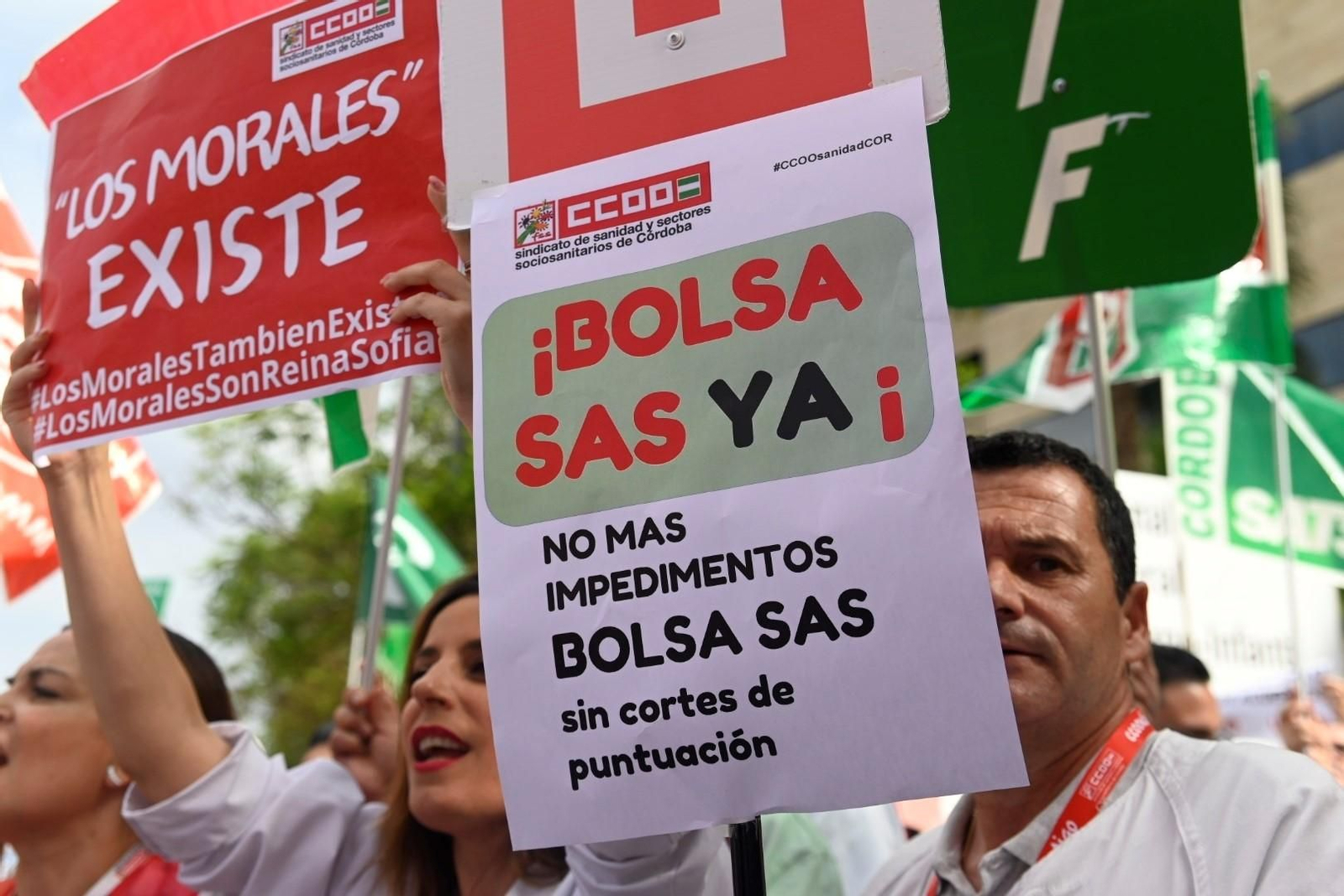 Las imágenes de la protesta de los sanitarios de Córdoba