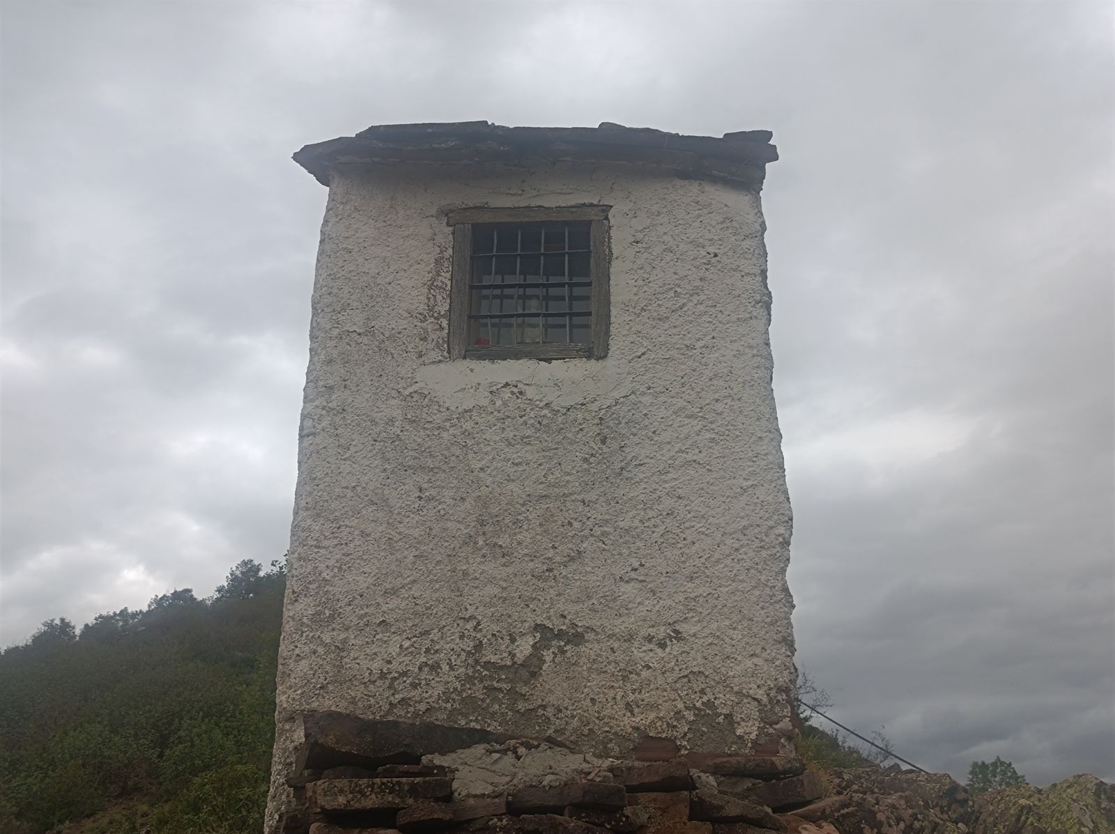 Pilaret de San Miquel  hay un templete dedicado a San Miguel.