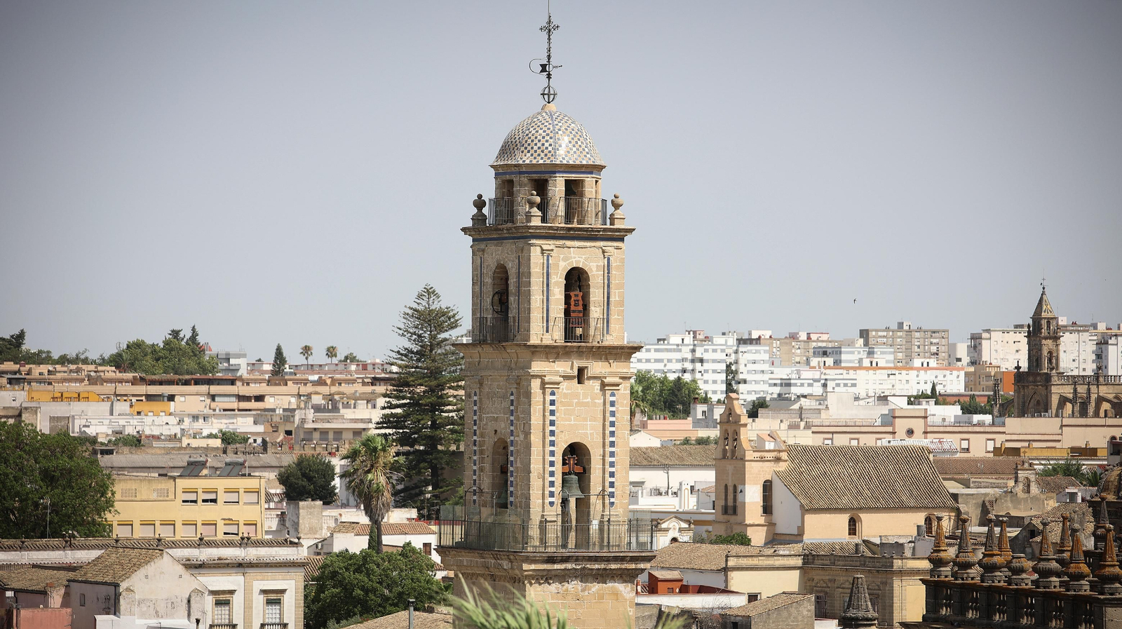 Así es por dentro y por fuera la Torre de Ponce de León en el Alcázar de Jerez