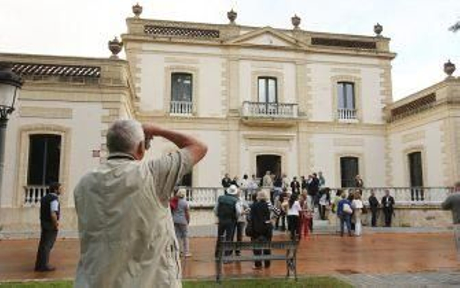Las pernoctaciones hoteleras caen un 6,6% pese a la bajada de precios