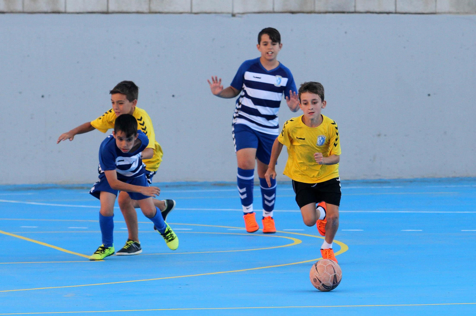 Imágenes de la inauguración de las pistas deportivas de la Paza Andévalo