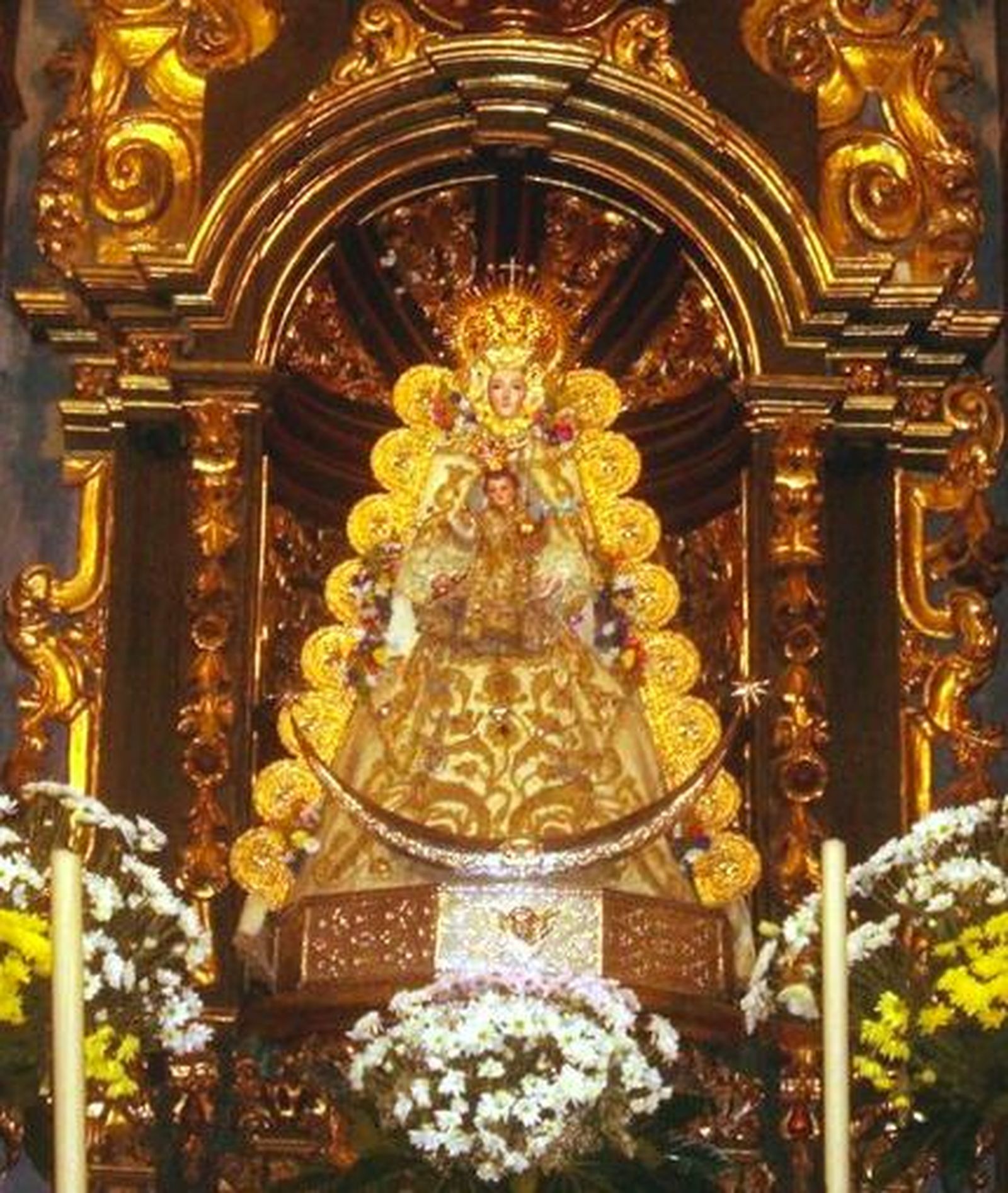 Virgen del Rocío de la iglesia de San Jorge, en Sanlúcar.