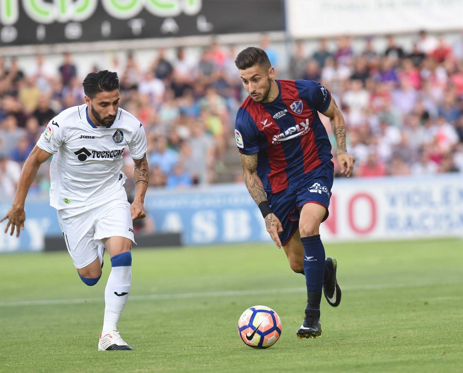 Chuli, en el partido de la fase de ascenso ante el Huesca.