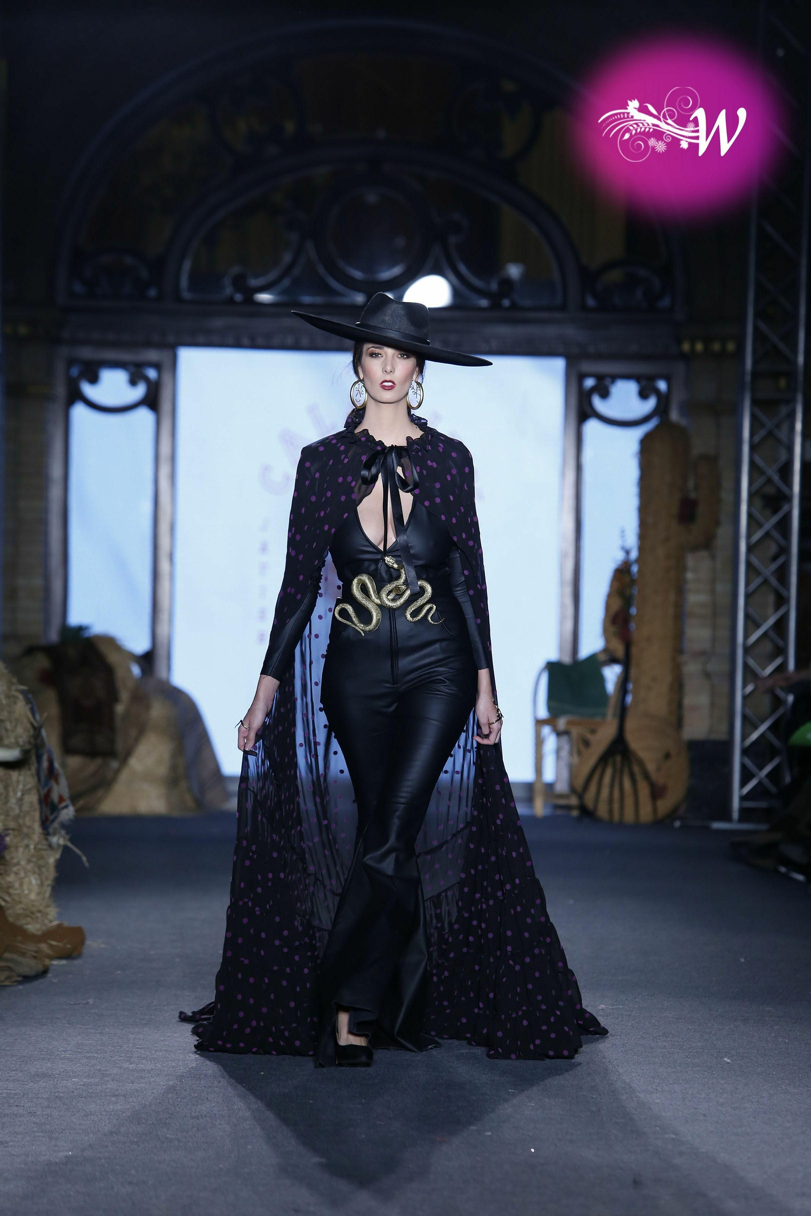 Javier Mojarro presenta su nueva colección en We Love Flamenco 2020, todas las fotos de su desfile