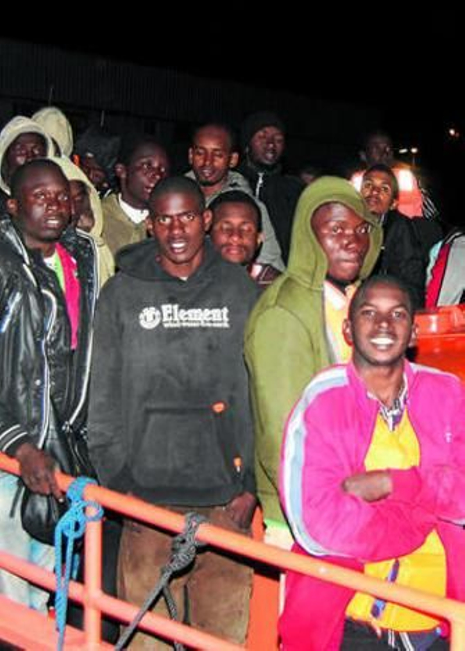 Imagen del grupo de inmigrantes interceptados.