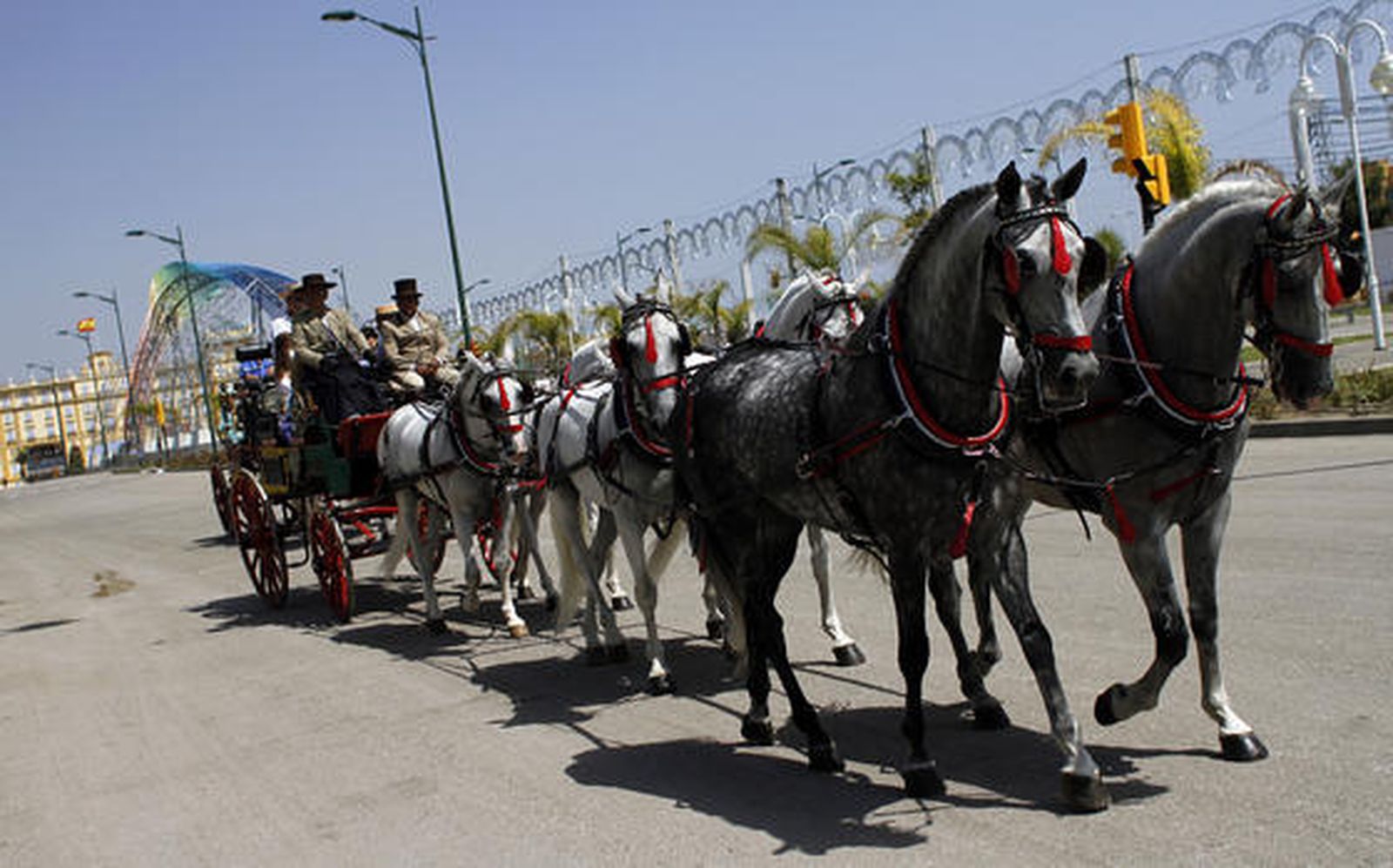 Hora de barrer la fiesta 

Foto: Lorena Avilés