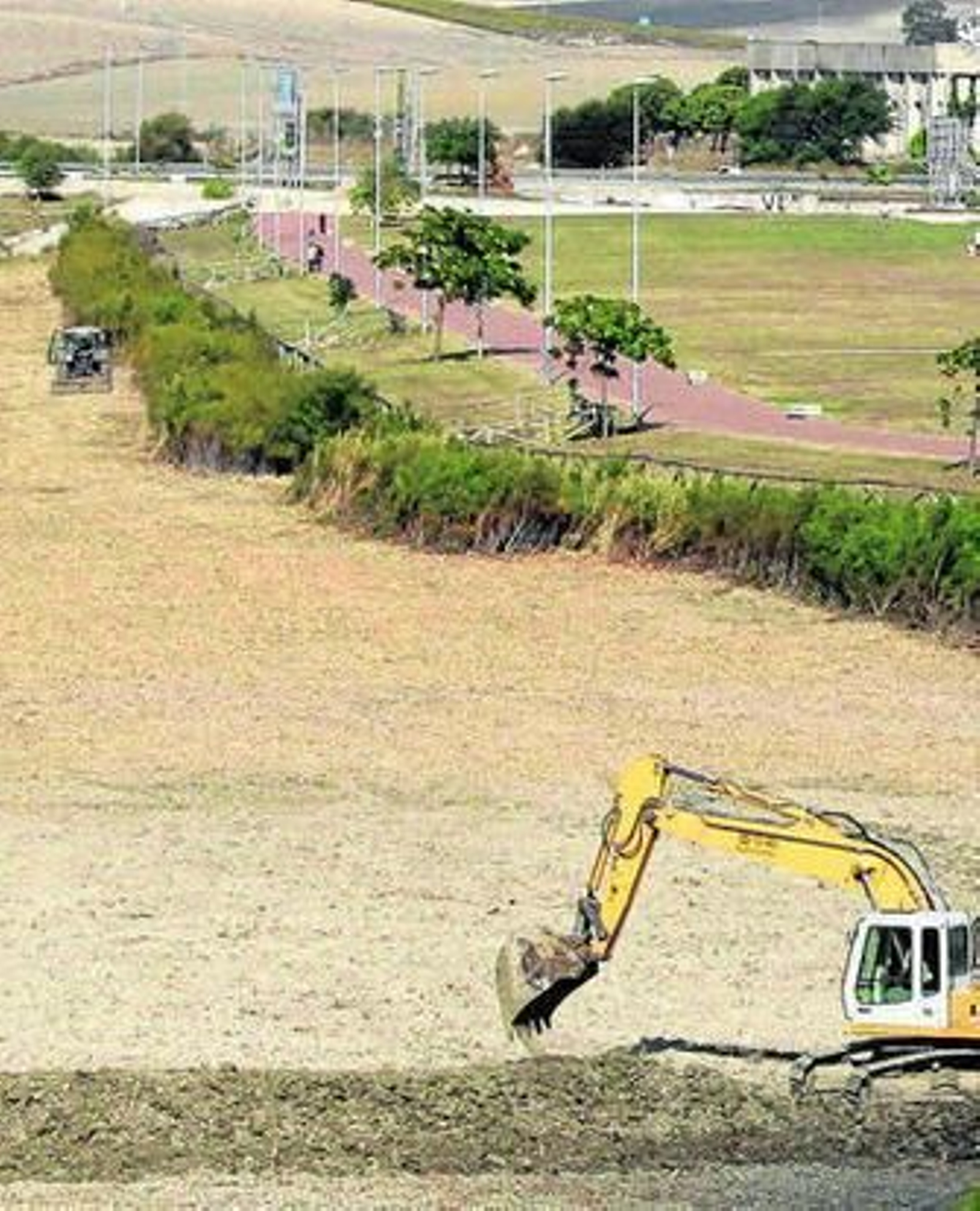 Una retroexcavadora trabajando días atrás en Torrox.