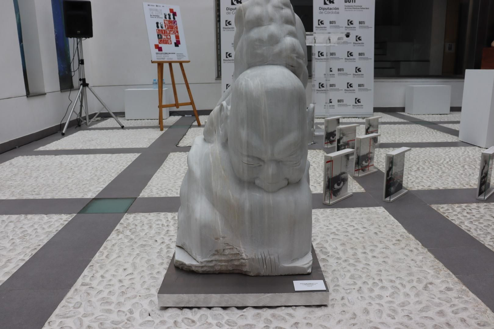 Los alumnos de las escuelas Mateo Inurria y Dionisio Ortiz exponen sus obras, en imágenes