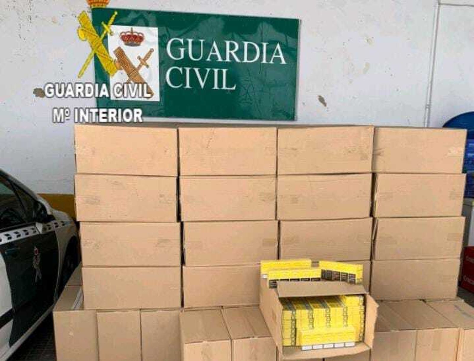 Intervenidas 82.000 cajetillas de tabaco en Écija