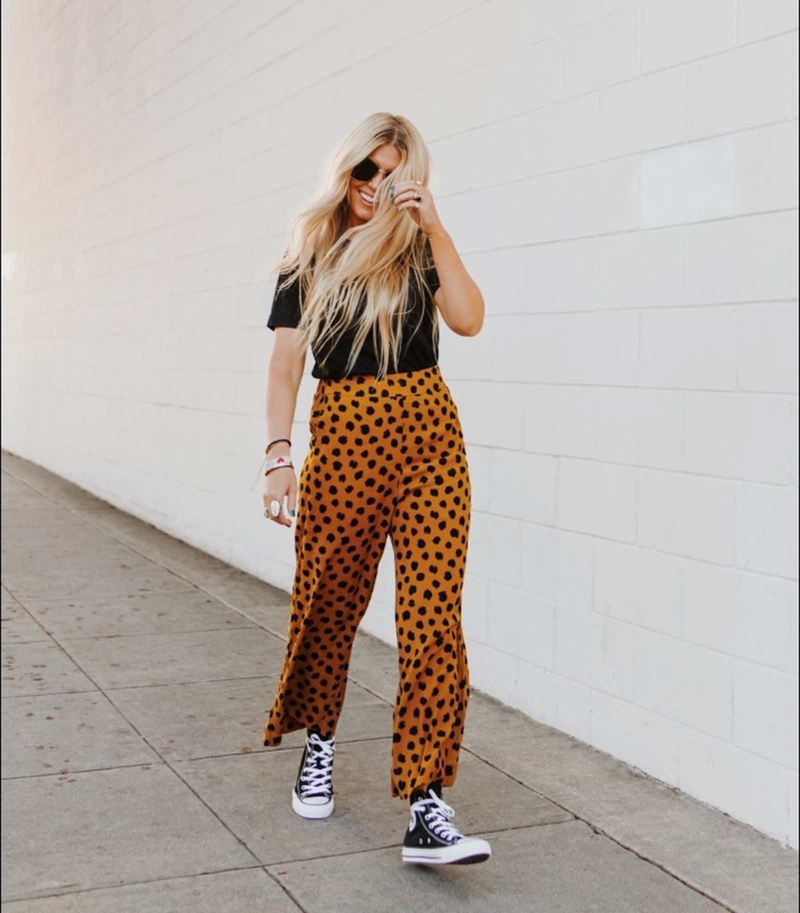 Huye del clásico blanco y negro y juega con tanalidades más primavera o más en tendencia.