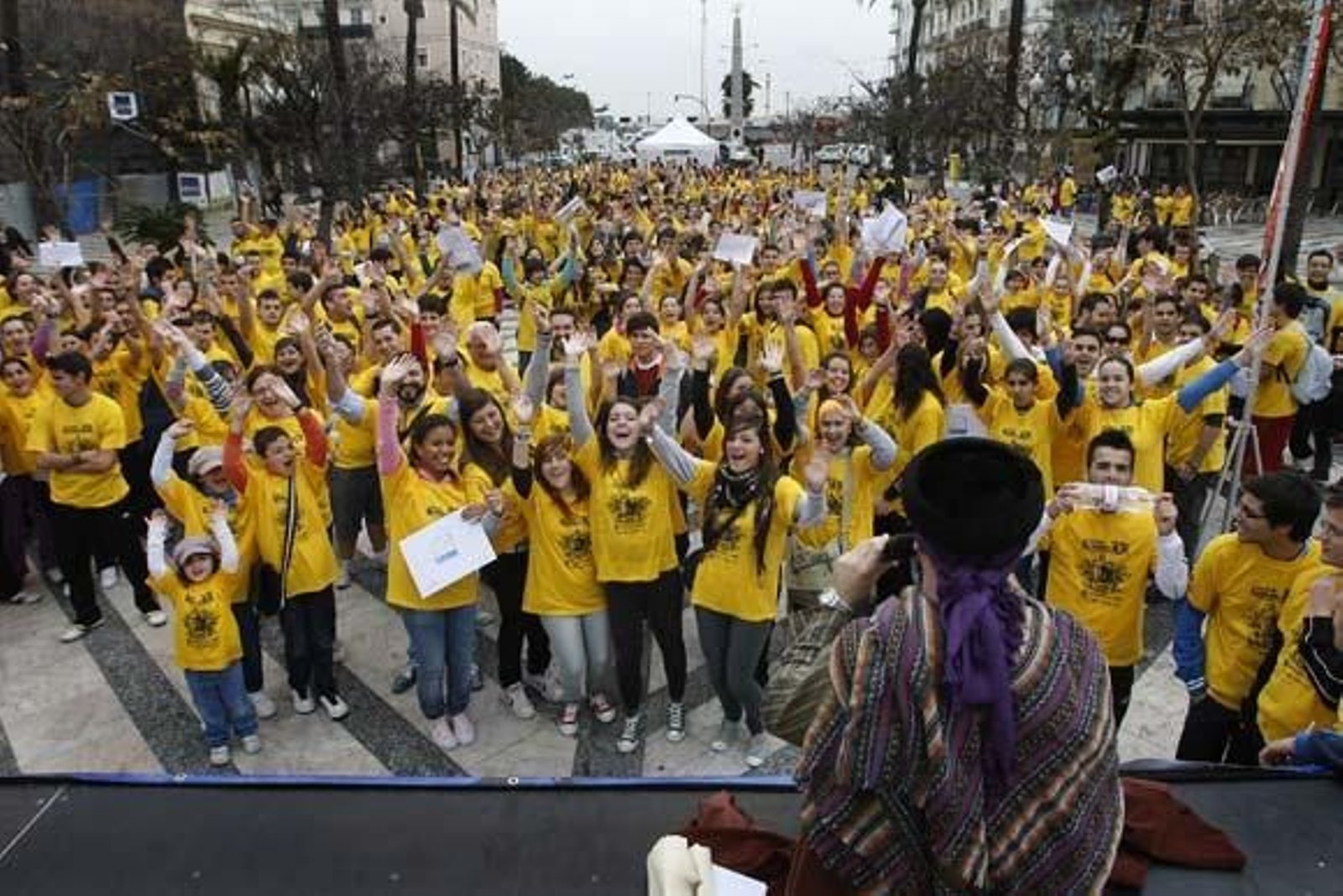 La plaza de San Juan de Dios ha sido el punto de partida de esta tercera edición de la prueba, en la que participan 110 grupos

Foto: Jose Braza