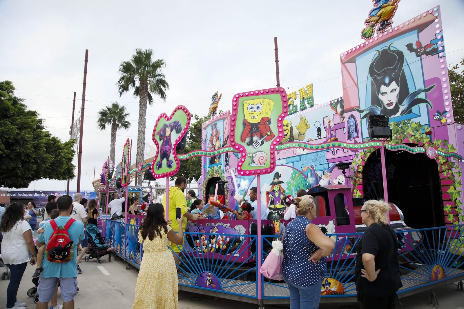 Las imágenes del lunes en la Feria de Almería sin ruidos